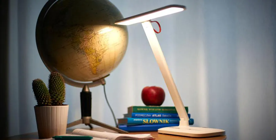 Lampka biurkowa LED Newell Sundesk NH003 biała